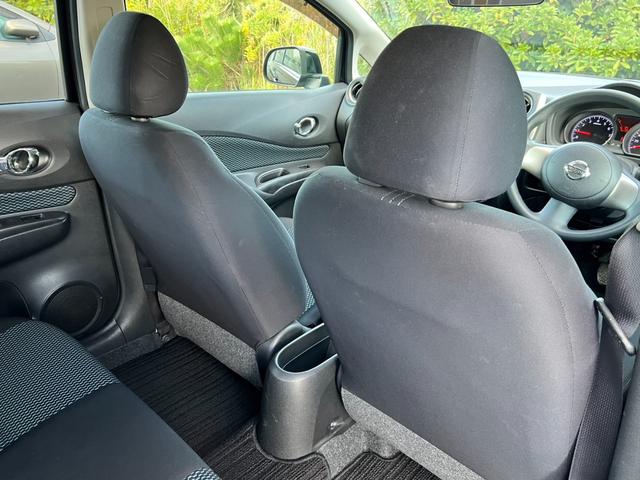 ノート Ｘ　Ｔチェーン　スマートキー　プッシュスタート　ドライブレコーダー　純正ナビ　バックカメラ　ワンセグ　ＣＤ　ＥＴＣ　アイドリングストップ　取説記録簿（37枚目）