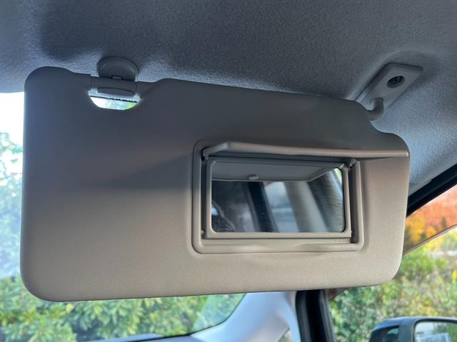 ノート Ｘ　Ｔチェーン　スマートキー　プッシュスタート　ドライブレコーダー　純正ナビ　バックカメラ　ワンセグ　ＣＤ　ＥＴＣ　アイドリングストップ　取説記録簿（67枚目）