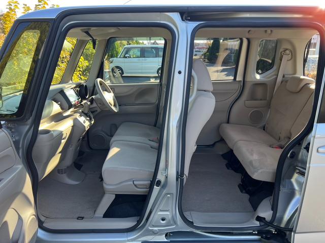 Ｎ－ＢＯＸ Ｇ　Ｔチェーン　スマートキー　プッシュスタート　ナビ　Ｂｌｕｅｔｏｏｔｈ　ＥＴＣ　ワンセグ　両側スライドドア　エアコン　横滑り防止装置　取説記録簿（33枚目）