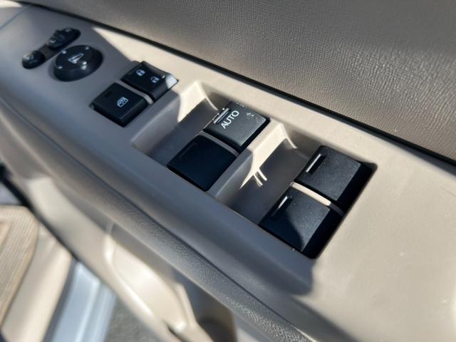 Ｎ－ＢＯＸ Ｇ　Ｔチェーン　スマートキー　プッシュスタート　ナビ　Ｂｌｕｅｔｏｏｔｈ　ＥＴＣ　ワンセグ　両側スライドドア　エアコン　横滑り防止装置　取説記録簿（46枚目）