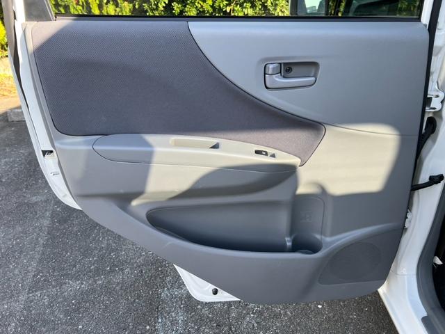 ムーヴ Ｌ　Ｔチェーン　キーレス　５ＭＴ　ＥＴＣ　エアコン　ＣＤ　ＦＭ／ＡＭ　Ｗエアバッグ　取説記録簿（32枚目）