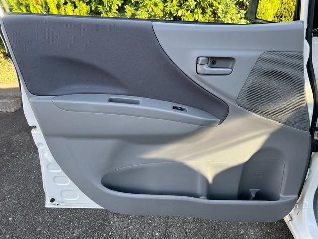 ムーヴ Ｌ　Ｔチェーン　キーレス　５ＭＴ　ＥＴＣ　エアコン　ＣＤ　ＦＭ／ＡＭ　Ｗエアバッグ　取説記録簿（33枚目）