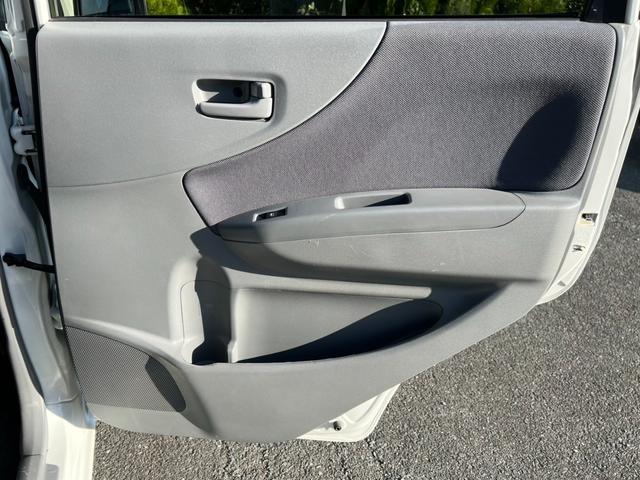 ムーヴ Ｌ　Ｔチェーン　キーレス　５ＭＴ　ＥＴＣ　エアコン　ＣＤ　ＦＭ／ＡＭ　Ｗエアバッグ　取説記録簿（35枚目）