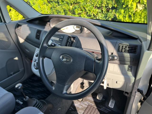 ムーヴ Ｌ　Ｔチェーン　キーレス　５ＭＴ　ＥＴＣ　エアコン　ＣＤ　ＦＭ／ＡＭ　Ｗエアバッグ　取説記録簿（42枚目）