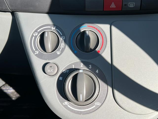 ムーヴ Ｌ　Ｔチェーン　キーレス　５ＭＴ　ＥＴＣ　エアコン　ＣＤ　ＦＭ／ＡＭ　Ｗエアバッグ　取説記録簿（55枚目）