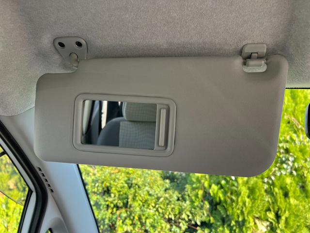 ムーヴ Ｌ　Ｔチェーン　キーレス　５ＭＴ　ＥＴＣ　エアコン　ＣＤ　ＦＭ／ＡＭ　Ｗエアバッグ　取説記録簿（62枚目）