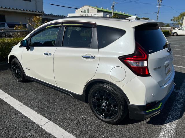 ノート ｅ－パワー　Ｘ　シーギアリミテッド　Ｔチェーン　スマートキー　ハイブリッド　ナビ　Ｂｌｕｅｔｏｏｔｈ　フルセグ　全方位カメラ　前後ドライブレコーダー　ＵＳＢ　クルーズコントロール　ＥＴＣ（9枚目）