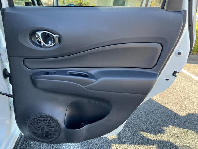 ノート ｅ－パワー　Ｘ　シーギアリミテッド　Ｔチェーン　スマートキー　ハイブリッド　ナビ　Ｂｌｕｅｔｏｏｔｈ　フルセグ　全方位カメラ　前後ドライブレコーダー　ＵＳＢ　クルーズコントロール　ＥＴＣ（36枚目）