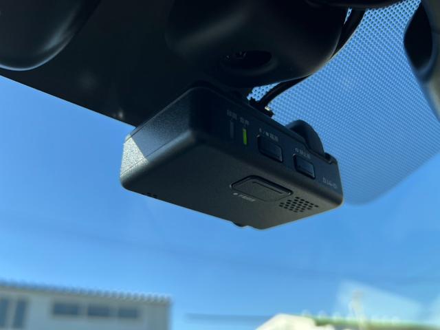 ノート ｅ－パワー　Ｘ　シーギアリミテッド　Ｔチェーン　スマートキー　ハイブリッド　ナビ　Ｂｌｕｅｔｏｏｔｈ　フルセグ　全方位カメラ　前後ドライブレコーダー　ＵＳＢ　クルーズコントロール　ＥＴＣ（60枚目）