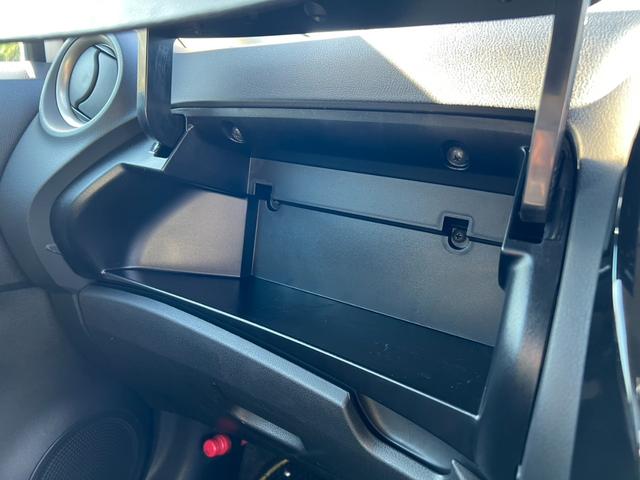 ノート ｅ－パワー　Ｘ　シーギアリミテッド　Ｔチェーン　スマートキー　ハイブリッド　ナビ　Ｂｌｕｅｔｏｏｔｈ　フルセグ　全方位カメラ　前後ドライブレコーダー　ＵＳＢ　クルーズコントロール　ＥＴＣ（67枚目）