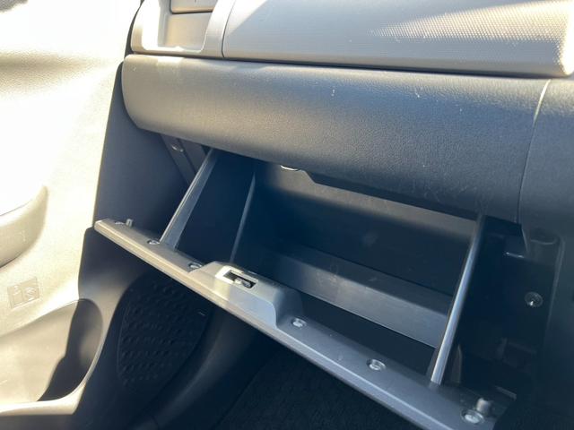 パッソ モーダ　Ｓ　Ｔチェーン　スマートキー　プッシュスタート　ナビ　ワンセグ　Ｂｌｕｅｔｏｏｔｈ　バックカメラ　ＥＴＣ　衝突軽減ブレーキ　横滑り防止装置　オートエアコン（64枚目）