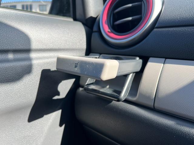 パッソ モーダ　Ｓ　Ｔチェーン　スマートキー　プッシュスタート　ナビ　ワンセグ　Ｂｌｕｅｔｏｏｔｈ　バックカメラ　ＥＴＣ　衝突軽減ブレーキ　横滑り防止装置　オートエアコン（68枚目）