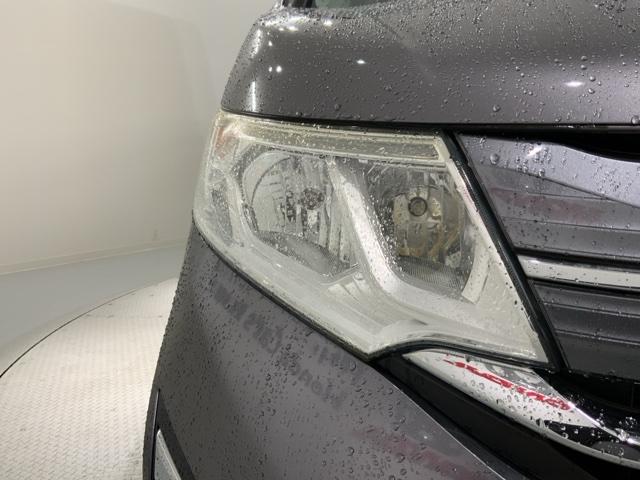 ステップワゴン Ｇ　１年保証　ナビＶＸＭ－１５５ＶＦＮｉ　ＴＶ　Ｒカメラ　ＣＤ録音　ＤＶＤ　ＥＴＣ　ＶＳＡ　クルコン　アルミ　スマ－トキ－　スペアキ－　盗難防止装置　整備記録簿　Ｗエアバッグ　ＡＡＣ　バックガイドモニター（6枚目）