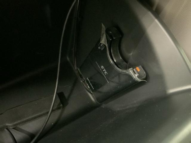 ステップワゴン Ｇ　１年保証　ナビＶＸＭ－１５５ＶＦＮｉ　ＴＶ　Ｒカメラ　ＣＤ録音　ＤＶＤ　ＥＴＣ　ＶＳＡ　クルコン　アルミ　スマ－トキ－　スペアキ－　盗難防止装置　整備記録簿　Ｗエアバッグ　ＡＡＣ　バックガイドモニター（10枚目）