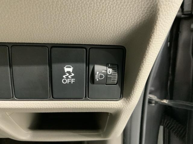 ステップワゴン Ｇ　１年保証　ナビＶＸＭ－１５５ＶＦＮｉ　ＴＶ　Ｒカメラ　ＣＤ録音　ＤＶＤ　ＥＴＣ　ＶＳＡ　クルコン　アルミ　スマ－トキ－　スペアキ－　盗難防止装置　整備記録簿　Ｗエアバッグ　ＡＡＣ　バックガイドモニター（11枚目）