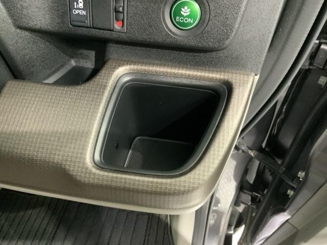 ステップワゴン Ｇ　１年保証　ナビＶＸＭ－１５５ＶＦＮｉ　ＴＶ　Ｒカメラ　ＣＤ録音　ＤＶＤ　ＥＴＣ　ＶＳＡ　クルコン　アルミ　スマ－トキ－　スペアキ－　盗難防止装置　整備記録簿　Ｗエアバッグ　ＡＡＣ　バックガイドモニター（25枚目）