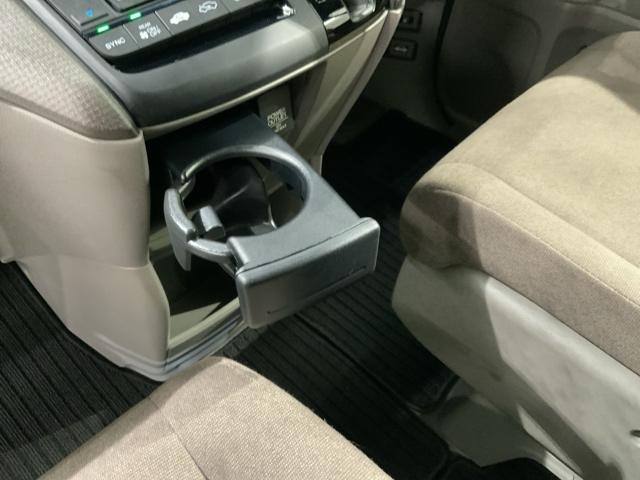 ステップワゴン Ｇ　１年保証　ナビＶＸＭ－１５５ＶＦＮｉ　ＴＶ　Ｒカメラ　ＣＤ録音　ＤＶＤ　ＥＴＣ　ＶＳＡ　クルコン　アルミ　スマ－トキ－　スペアキ－　盗難防止装置　整備記録簿　Ｗエアバッグ　ＡＡＣ　バックガイドモニター（26枚目）