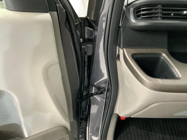 ステップワゴン Ｇ　１年保証　ナビＶＸＭ－１５５ＶＦＮｉ　ＴＶ　Ｒカメラ　ＣＤ録音　ＤＶＤ　ＥＴＣ　ＶＳＡ　クルコン　アルミ　スマ－トキ－　スペアキ－　盗難防止装置　整備記録簿　Ｗエアバッグ　ＡＡＣ　バックガイドモニター（42枚目）