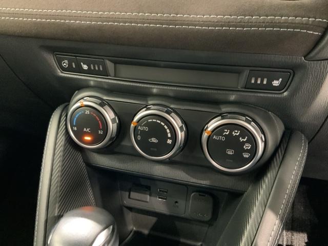 デミオ １５Ｓミストマルーン　最長５年保証　ワンオーナー　純正ナビ　Ｒカメラ　ＢＴオ－ディオ　衝突軽減Ｂ　ＥＴＣ　ＬＥＤライト　横滑り防止　シ－トヒ－タ－　アルミ　スマ－トキ－　盗難防止装置　整備記録簿　Ｗエアバッグ　ＡＡＣ（12枚目）