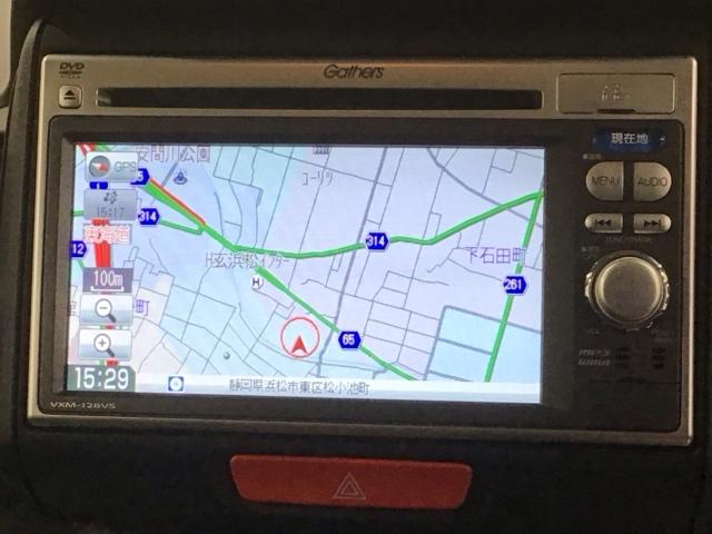 Ｎ－ＢＯＸカスタム Ｇ　１年保証　ワンオーナー　ナビＶＸＭ－１２８ＶＳ　ＴＶ　音楽機器接続　ＤＶＤ　ＨＩＤ　ＶＳＡ　スマ－トキ－　スペアキ－　盗難防止装置　整備記録簿　ドアバイザ－　ベンチシ－ト　Ｗエアバッグ　ＡＡＣ　ＳＲＳ（3枚目）