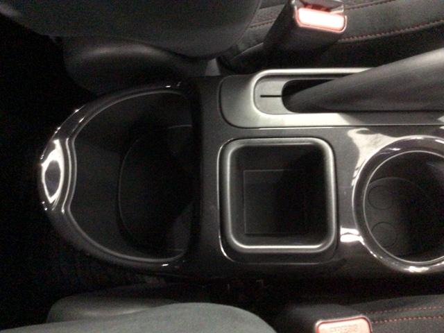 ジューク ニスモ　１年保証　ワンオーナー　ナビ　Ｒカメラ　ＤＶＤ　ドラレコ　ＥＴＣ　ＨＩＤ　横滑り防止　アルミ　スマ－トキ－　スペアキ－　盗難防止装置　整備記録簿　ドアバイザ－　Ｗエアバッグ　ＡＡＣ　バックモニター（29枚目）