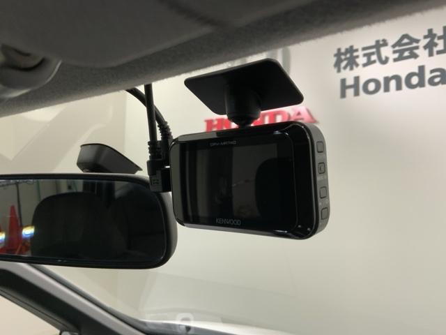 ステップワゴンスパーダ パワーエディション　１年保証　ナビＶＸＭ－１３５ＶＦＮｉ　ＴＶ　Ｒカメラ　ＣＤ録音　ＤＶＤ　ドラレコ　ＥＴＣ　ＨＩＤ　ＶＳＡ　アルミ　スマ－トキ－　スペアキ－　盗難防止装置　整備記録簿　ドアバイザ－　Ｗエアバッグ　ＡＡＣ（11枚目）