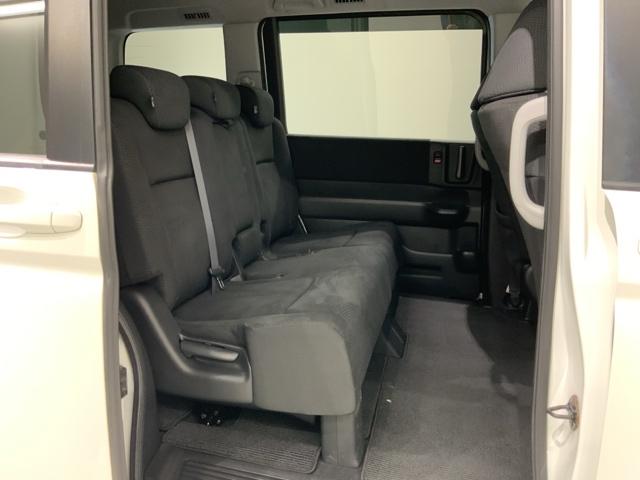 ステップワゴンスパーダ パワーエディション　１年保証　ナビＶＸＭ－１３５ＶＦＮｉ　ＴＶ　Ｒカメラ　ＣＤ録音　ＤＶＤ　ドラレコ　ＥＴＣ　ＨＩＤ　ＶＳＡ　アルミ　スマ－トキ－　スペアキ－　盗難防止装置　整備記録簿　ドアバイザ－　Ｗエアバッグ　ＡＡＣ（19枚目）