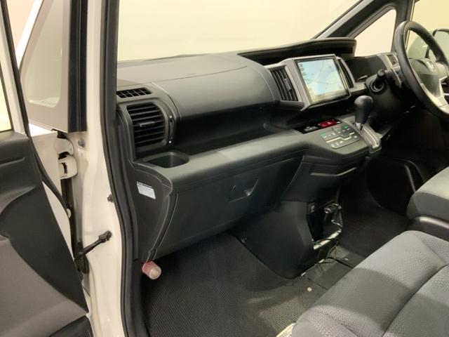 ステップワゴンスパーダ パワーエディション　１年保証　ナビＶＸＭ－１３５ＶＦＮｉ　ＴＶ　Ｒカメラ　ＣＤ録音　ＤＶＤ　ドラレコ　ＥＴＣ　ＨＩＤ　ＶＳＡ　アルミ　スマ－トキ－　スペアキ－　盗難防止装置　整備記録簿　ドアバイザ－　Ｗエアバッグ　ＡＡＣ（24枚目）