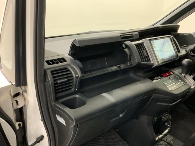 ステップワゴンスパーダ パワーエディション　１年保証　ナビＶＸＭ－１３５ＶＦＮｉ　ＴＶ　Ｒカメラ　ＣＤ録音　ＤＶＤ　ドラレコ　ＥＴＣ　ＨＩＤ　ＶＳＡ　アルミ　スマ－トキ－　スペアキ－　盗難防止装置　整備記録簿　ドアバイザ－　Ｗエアバッグ　ＡＡＣ（25枚目）