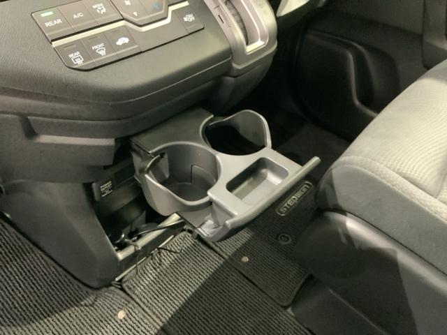 ステップワゴンスパーダ パワーエディション　１年保証　ナビＶＸＭ－１３５ＶＦＮｉ　ＴＶ　Ｒカメラ　ＣＤ録音　ＤＶＤ　ドラレコ　ＥＴＣ　ＨＩＤ　ＶＳＡ　アルミ　スマ－トキ－　スペアキ－　盗難防止装置　整備記録簿　ドアバイザ－　Ｗエアバッグ　ＡＡＣ（26枚目）