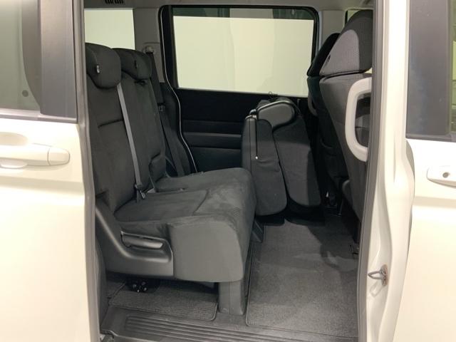 ステップワゴンスパーダ パワーエディション　１年保証　ナビＶＸＭ－１３５ＶＦＮｉ　ＴＶ　Ｒカメラ　ＣＤ録音　ＤＶＤ　ドラレコ　ＥＴＣ　ＨＩＤ　ＶＳＡ　アルミ　スマ－トキ－　スペアキ－　盗難防止装置　整備記録簿　ドアバイザ－　Ｗエアバッグ　ＡＡＣ（34枚目）