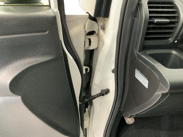 ステップワゴンスパーダ パワーエディション　１年保証　ナビＶＸＭ－１３５ＶＦＮｉ　ＴＶ　Ｒカメラ　ＣＤ録音　ＤＶＤ　ドラレコ　ＥＴＣ　ＨＩＤ　ＶＳＡ　アルミ　スマ－トキ－　スペアキ－　盗難防止装置　整備記録簿　ドアバイザ－　Ｗエアバッグ　ＡＡＣ（42枚目）