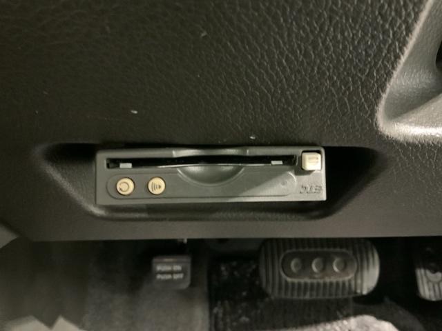 キューブ 15XVセレクション 保証付 ETC HID フォグライト スマ-トキ- スペアキ- 整備記録簿 ベンチシ-ト ドアバイザ- Wエアバッグ AAC フロントベンチシート USBポート AUTOエアコン 記録簿付き ABS(7枚目)