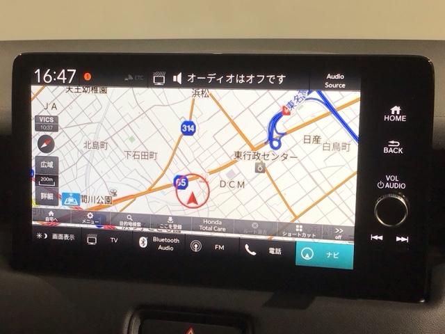 ヴェゼル ｅ：ＨＥＶＺ　ＢＳＩレス　Ｈ　ＳＥＮＳＩＮＧ　最長５年保証　純正ナビ　ＴＶ　Ｒカメラ　マルチビュ－　ＢＴオ－ディオ　ＥＴＣ　ＬＥＤライト　ＶＳＡ　シ－トヒ－タ－　クルコン　アルミ　スマ－トキ－　盗難防止装置　ＡＡＣ（6枚目）