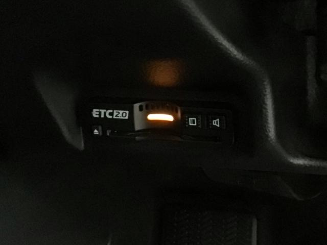 ヴェゼル ｅ：ＨＥＶＺ　ＢＳＩレス　Ｈ　ＳＥＮＳＩＮＧ　最長５年保証　純正ナビ　ＴＶ　Ｒカメラ　マルチビュ－　ＢＴオ－ディオ　ＥＴＣ　ＬＥＤライト　ＶＳＡ　シ－トヒ－タ－　クルコン　アルミ　スマ－トキ－　盗難防止装置　ＡＡＣ（13枚目）