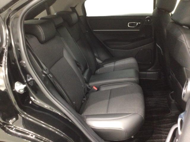 ヴェゼル ｅ：ＨＥＶＺ　ＢＳＩレス　Ｈ　ＳＥＮＳＩＮＧ　最長５年保証　純正ナビ　ＴＶ　Ｒカメラ　マルチビュ－　ＢＴオ－ディオ　ＥＴＣ　ＬＥＤライト　ＶＳＡ　シ－トヒ－タ－　クルコン　アルミ　スマ－トキ－　盗難防止装置　ＡＡＣ（18枚目）