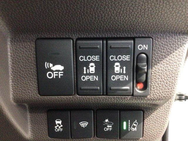 フリードハイブリッド ハイブリッド・Ｇホンダセンシング　１年保証　ナビＶＸＭ－１７５ＶＦＮｉ　ＴＶ　Ｒカメラ　ＣＤ録音　ＢＴオ－ディオ　ＤＶＤ　ドラレコ　ＥＴＣ　ＬＥＤライト　両側電動ドア　ＶＳＡ　クルコン　スマ－トキ－　盗難防止装置　整備記録簿　ＡＡＣ（14枚目）