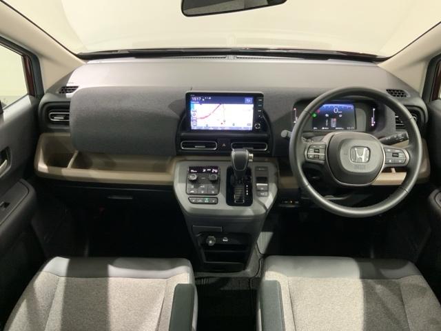 フリード エアーＥＸ　Ｈ　ＳＥＮＳＩＮＧ　新車保証　試乗車　ワンオ－ナ－　ナビＬＸＭ－２４２ＺＦＮｉ　ＴＶ　Ｒカメラ　ＢＴオ－ディオ　ＥＴＣ　ＬＥＤライト　両側電動ドア　ＶＳＡ　シ－トヒ－タ－　クルコン　アルミ　ＡＡＣ（9枚目）