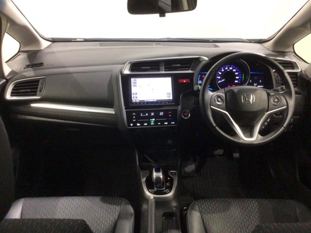 フィットハイブリッド Ｌパッケージ　あんしんＰＫＧ　１年保証　ワンオ－ナ－　ナビＶＸＭ－１７５ＶＦＥｉ　ＴＶ　Ｒカメラ　ＣＤ録音　ＢＴオ－ディオ　ＤＶＤ　ＥＴＣ　ＬＥＤライト　ＶＳＡ　クルコン　スマ－トキ－　盗難防止装置　整備記録簿（8枚目）