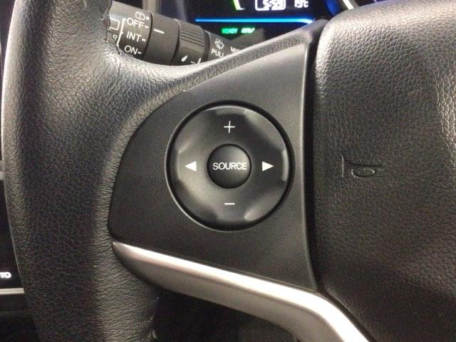 フィットハイブリッド Ｌパッケージ　あんしんＰＫＧ　１年保証　ワンオ－ナ－　ナビＶＸＭ－１７５ＶＦＥｉ　ＴＶ　Ｒカメラ　ＣＤ録音　ＢＴオ－ディオ　ＤＶＤ　ＥＴＣ　ＬＥＤライト　ＶＳＡ　クルコン　スマ－トキ－　盗難防止装置　整備記録簿（10枚目）