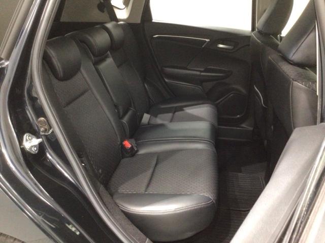 フィットハイブリッド Ｌパッケージ　あんしんＰＫＧ　１年保証　ワンオ－ナ－　ナビＶＸＭ－１７５ＶＦＥｉ　ＴＶ　Ｒカメラ　ＣＤ録音　ＢＴオ－ディオ　ＤＶＤ　ＥＴＣ　ＬＥＤライト　ＶＳＡ　クルコン　スマ－トキ－　盗難防止装置　整備記録簿（18枚目）