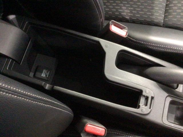 フィットハイブリッド Ｌパッケージ　あんしんＰＫＧ　１年保証　ワンオ－ナ－　ナビＶＸＭ－１７５ＶＦＥｉ　ＴＶ　Ｒカメラ　ＣＤ録音　ＢＴオ－ディオ　ＤＶＤ　ＥＴＣ　ＬＥＤライト　ＶＳＡ　クルコン　スマ－トキ－　盗難防止装置　整備記録簿（27枚目）