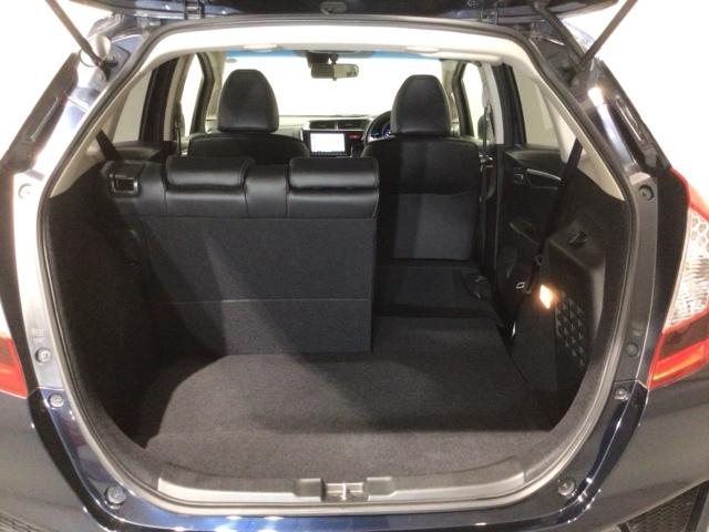 フィットハイブリッド Ｌパッケージ　あんしんＰＫＧ　１年保証　ワンオ－ナ－　ナビＶＸＭ－１７５ＶＦＥｉ　ＴＶ　Ｒカメラ　ＣＤ録音　ＢＴオ－ディオ　ＤＶＤ　ＥＴＣ　ＬＥＤライト　ＶＳＡ　クルコン　スマ－トキ－　盗難防止装置　整備記録簿（37枚目）