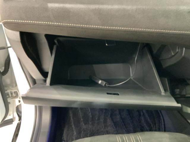 ヴェゼル ハイブリッドRS・ホンダセンシング 最長5年保証 ワンオーナー ナビVXM-197VFEI TV Rカメラ CD録音 BTオ-ディオ DVD ETC LEDライト VSA シートヒーター 電動シート クルコン アルミ フォグ スマキー(26枚目)