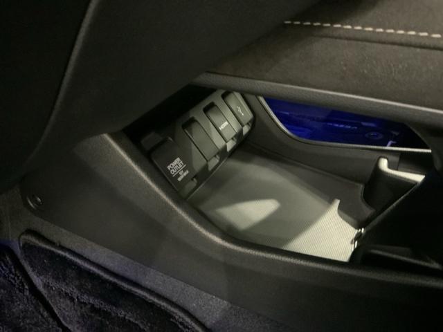 ヴェゼル ハイブリッドRS・ホンダセンシング 最長5年保証 ワンオーナー ナビVXM-197VFEI TV Rカメラ CD録音 BTオ-ディオ DVD ETC LEDライト VSA シートヒーター 電動シート クルコン アルミ フォグ スマキー(28枚目)