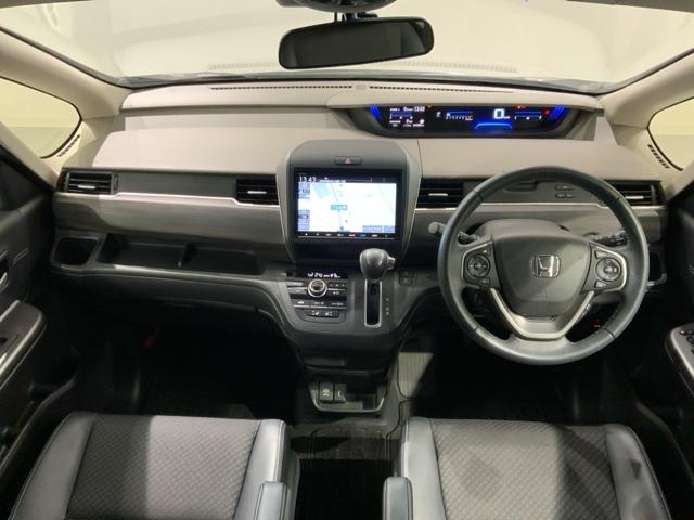 フリード Ｇ・ホンダセンシング　最長５年保証　ナビＶＸＭ－２１７ＶＦＮｉ　ＴＶ　Ｒカメラ　ＣＤ録音　ＢＴオ－ディオ　ＤＶＤ　ドラレコ　ＥＴＣ　ＬＥＤライト　両側電動ドア　ＶＳＡ　シ－トヒ－タ－　クルコン　アルミ　スマ－トキ－　ＡＡＣ（9枚目）