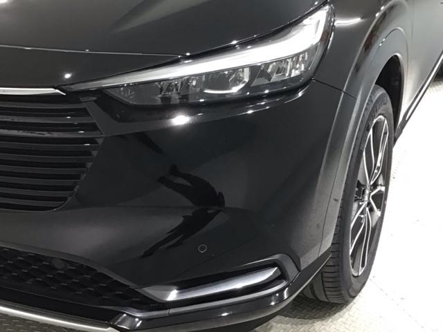 ヴェゼル ｅ：ＨＥＶＺ　Ｈ　ＳＥＮＳＩＮＧ　最長５年保証　ワンオ－ナ－　ナビＶＸＵ－２１５ＶＺｉ　ＴＶ　Ｒカメラ　ＣＤ録音　ＢＴオ－ディオ　ＤＶＤ　ＥＴＣ　ＶＳＡ　シ－トヒ－タ－　クルコン　アルミ　スマ－トキ－　盗難防止装置（8枚目）