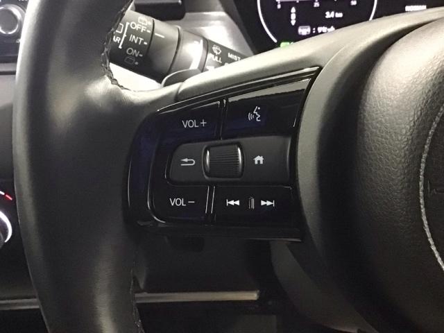 ヴェゼル ｅ：ＨＥＶＺ　Ｈ　ＳＥＮＳＩＮＧ　最長５年保証　ワンオ－ナ－　ナビＶＸＵ－２１５ＶＺｉ　ＴＶ　Ｒカメラ　ＣＤ録音　ＢＴオ－ディオ　ＤＶＤ　ＥＴＣ　ＶＳＡ　シ－トヒ－タ－　クルコン　アルミ　スマ－トキ－　盗難防止装置（11枚目）