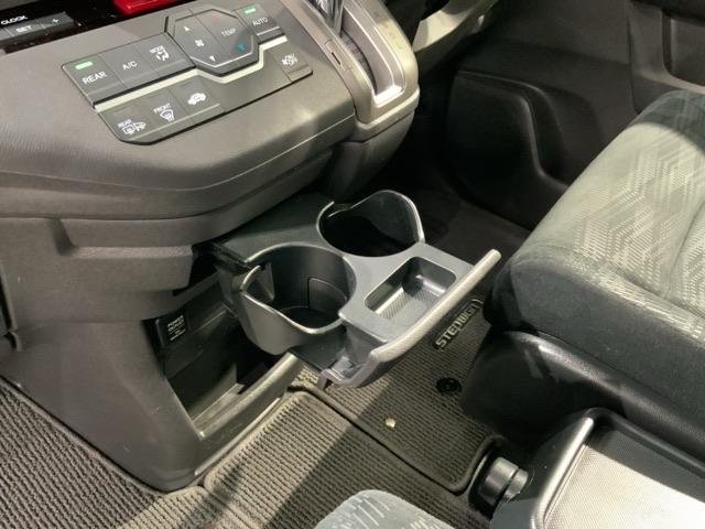 ステップワゴン Gコンフォートセレクション 1年保証 ワンオーナー ナビVXM-155VFNI TV Rカメラ CD録音 DVD ドラレコ ETC HID VSA 両側電動ドア クルコン フォグ スマートキー 盗難防止装置 整備記録簿 AAC(26枚目)