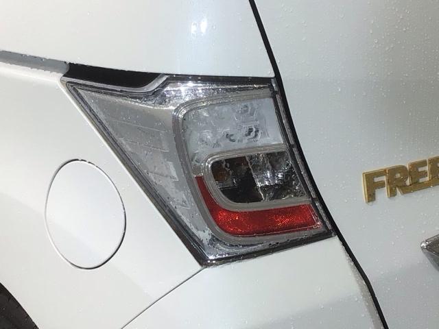 フリードハイブリッド ジャストセレクション　１年保証　ナビ　ＴＶ　Ｒカメラ　ＣＤ録音　ＢＴオ－ディオ　ＤＶＤ　ドラレコ　ＥＴＣ　ＨＩＤ　両側電動ドア　ＶＳＡ　クルコン　アルミ　スマ－トキ－　盗難防止装置　整備記録簿　ＡＡＣ　スペアキ－　地デジ（40枚目）